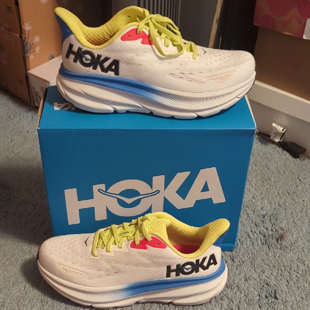Hoka Clifton 9